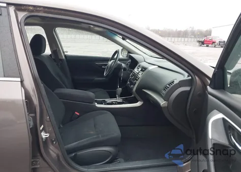 2014 Nissan Altima 2.5 Sv z USA, uszkodzony, nr VIN 1N4AL3AP2EC284493